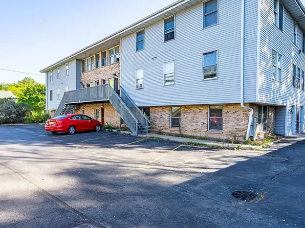 825 Wisconsin St, Oshkosh, WI