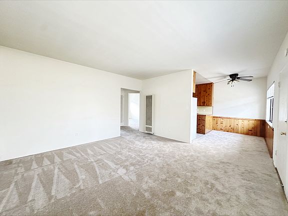 Great natural lighting, and INSANE view of Mission Bay!!