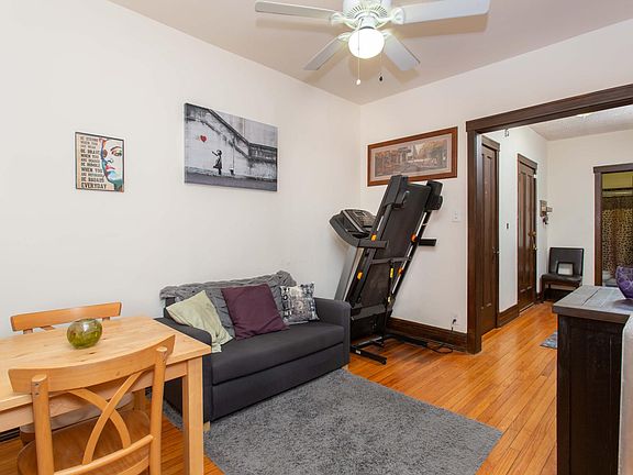 4th image of 1528 W Berteau Ave #1