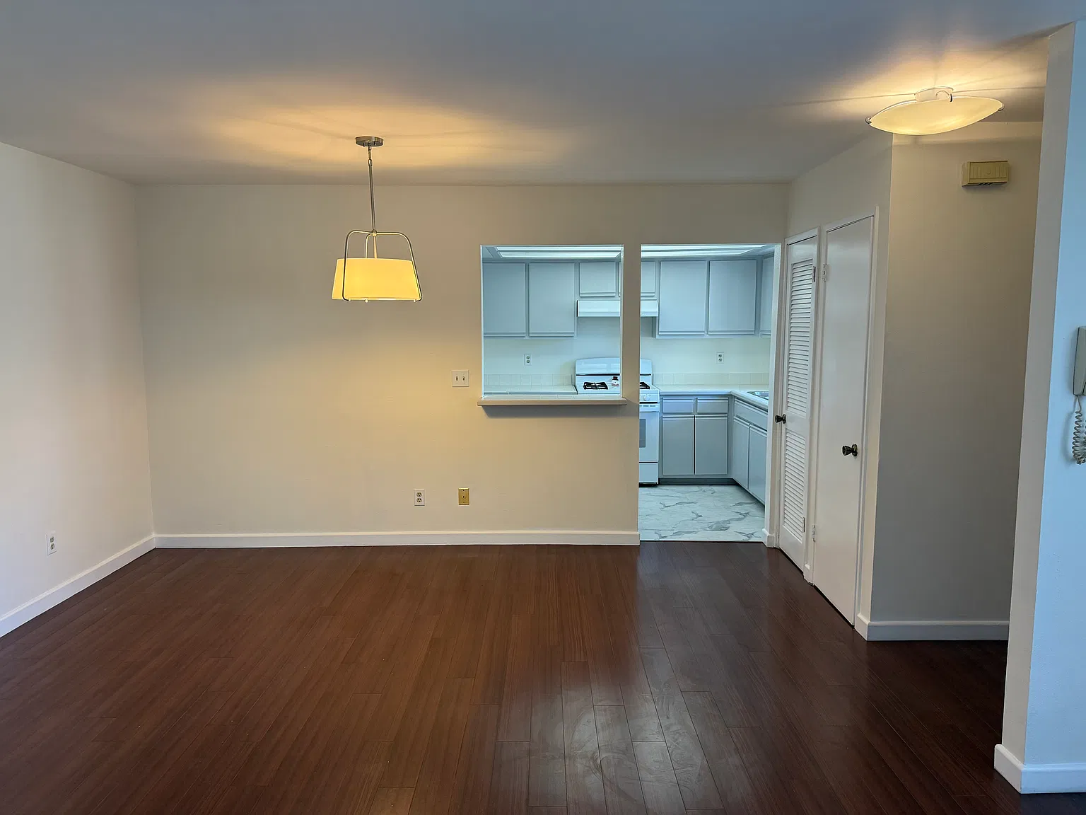 617 N Kenwood Street — Photo 3