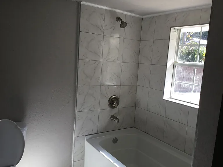 115 Rosedale Ave — Photo 7