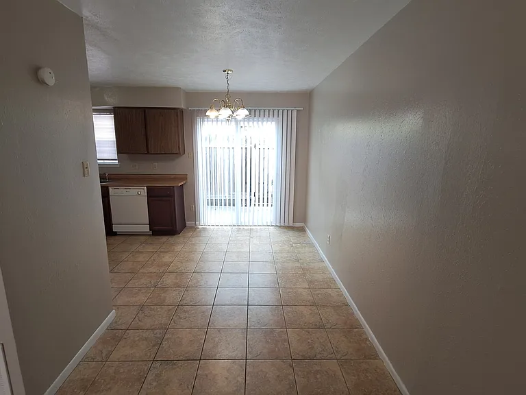 1906 Barak Ln #LANE9 — Photo 7