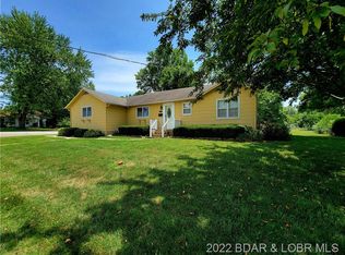 400 W Green St, Versailles, MO 65084