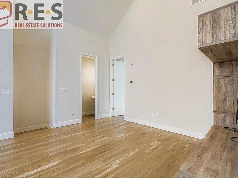 3411 N Albion St #2 — Photo 7