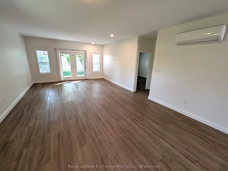 775 Campbell Ave #11 — Photo 6