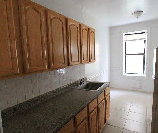 3rd image of 4415 43rd Ave APT K1