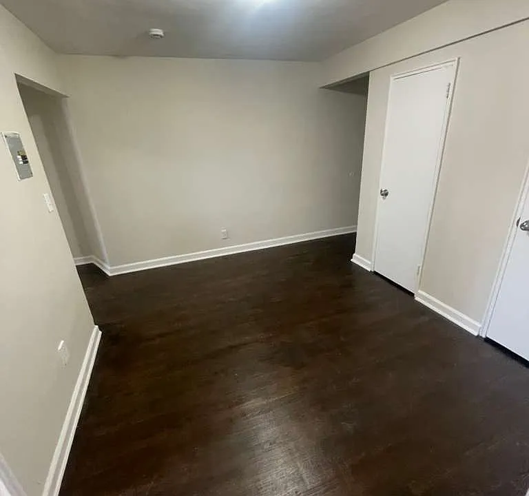 103 Chancellor Ave #B27B