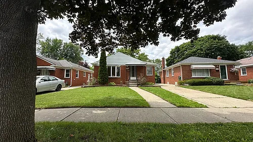 8243 Virgil St Photo 1