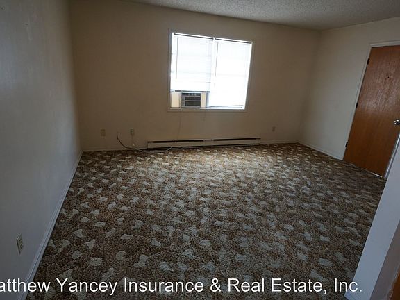 3rd image of 605 Jefferson St APT 8