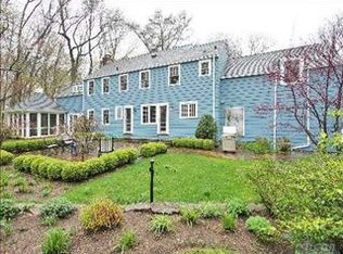 20 Cedar Ln, Sands Pt, NY 11050