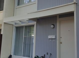 2393 Southgate Sq, Reston, VA 20191