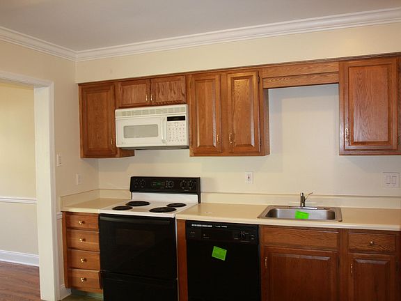 4th image of 1195 Heyward Rd