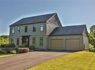 3 Hawks Vw, Honeoye Falls, NY 14472