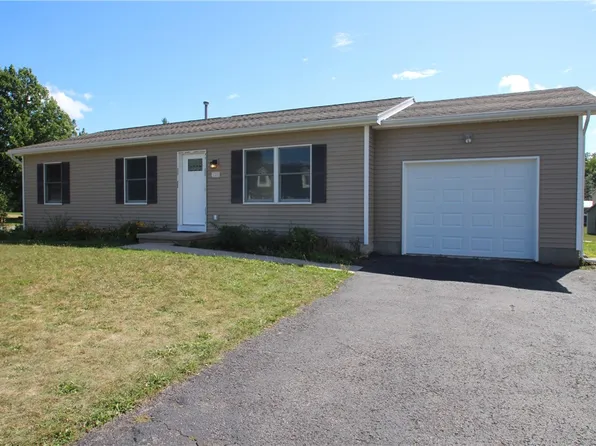 121 Trout Run, Newark, NY 14513