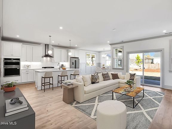 2nd image of 2200 Sandbrook