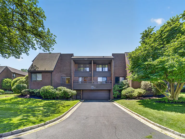 46 Acorn Ponds Dr #46 — Photo 23