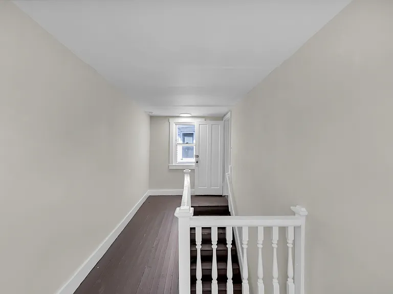 265-267 E Bertsch St #4 — Photo 11