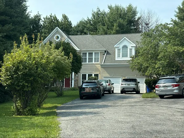 4 Seneca Forest Ct, Germantown, MD 20876