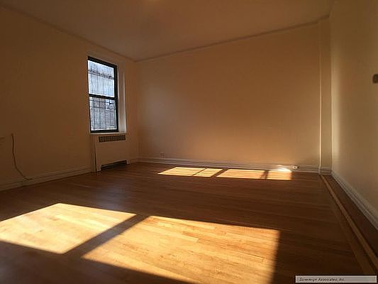 1st image of 567 Fort Washington Ave APT 4J