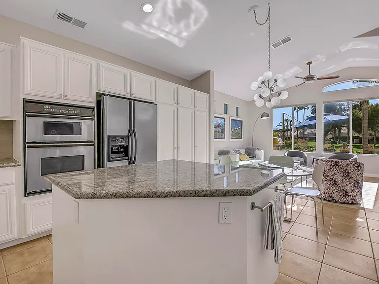 67361 N Laguna Dr — Photo 14