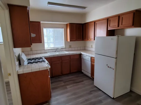 571 El Camino Ave, Sacramento, CA 95815