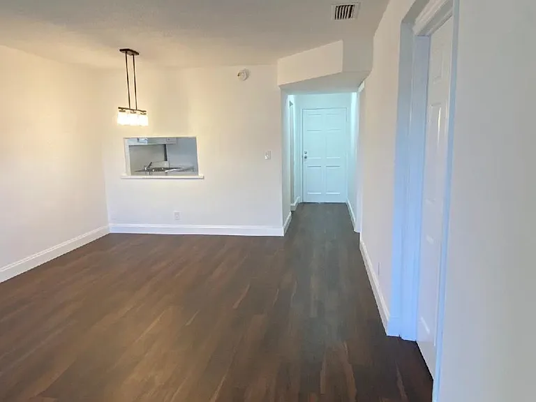 2640 S Garden Dr #301 — Photo 11