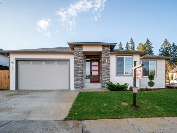 1703 SE 45th Cir, Brush Prairie, WA 98606