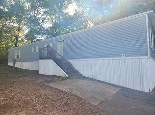 60 Cherokee Cir, Locust Grove, GA 30248