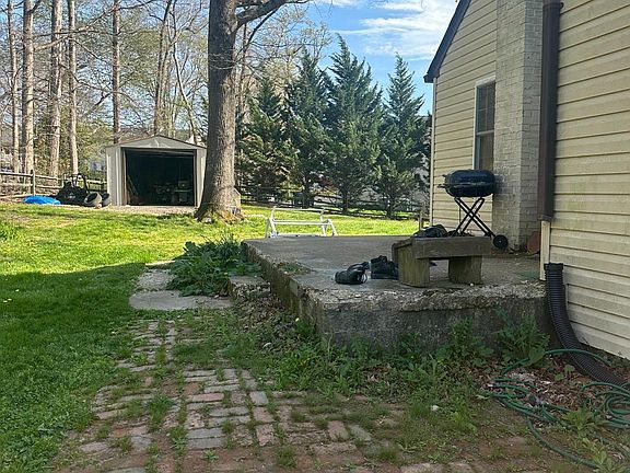 5th image of 8207 Legion Dr