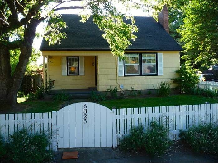 Front of Home w/Porch