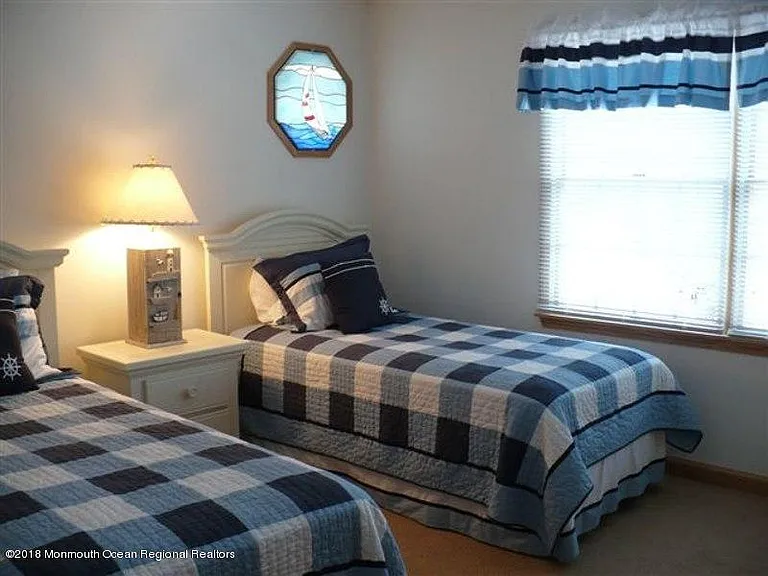 417 Main Ave — Photo 13