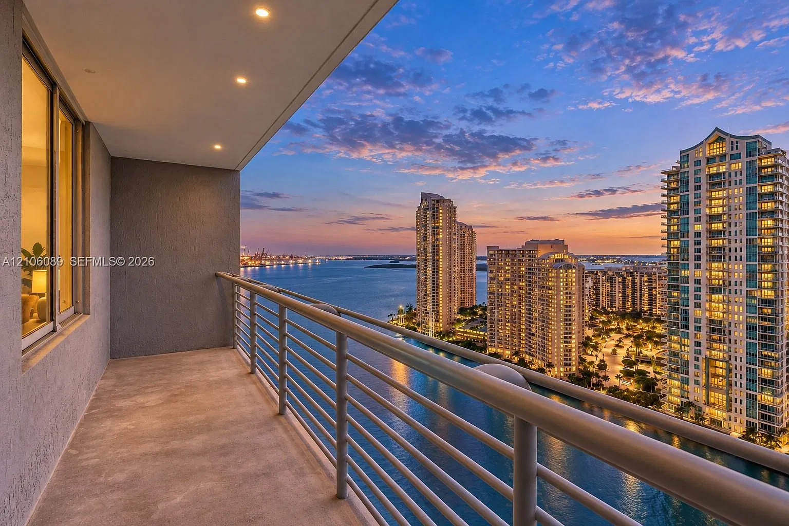 One Miami West Condo — Photo 1