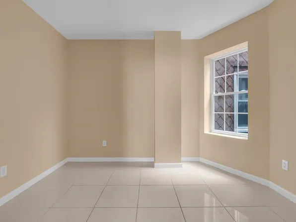 183 Thorne Street image 7 of 34