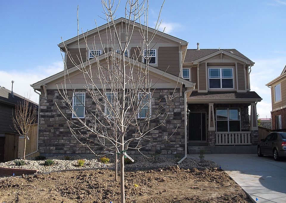 24286 E Bellewood Drive