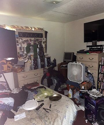 2nd image of 219 Spring St