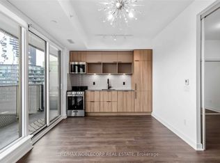 60 Tannery Rd #919, Toronto, ON M5A 0S8