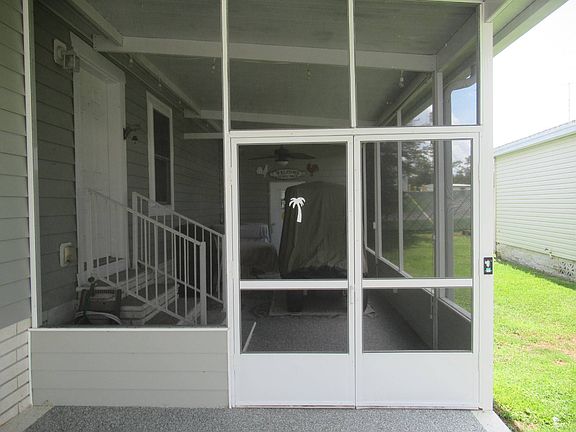 5th image of 6058 Utopia Dr #889