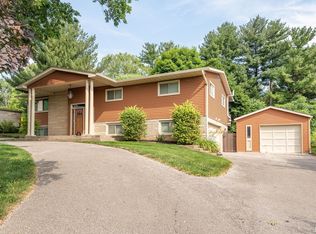 401 E Clover Ln, Bloomington, IN 47408