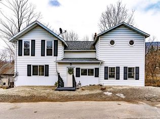 7 Elizabeth St, Naples, NY 14512