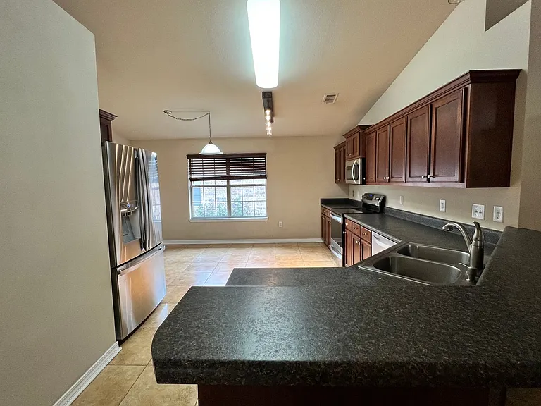 4187 Roosevelt Way — Photo 10