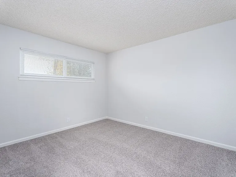 6037 N Haven Dr — Photo 10