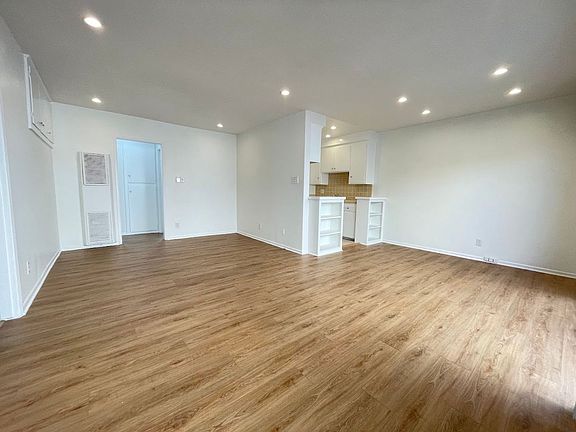 5th image of 12545 Pacific Ave APT 1