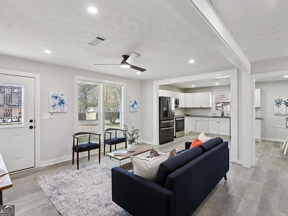 3rd image of 7018 Stephens Dr