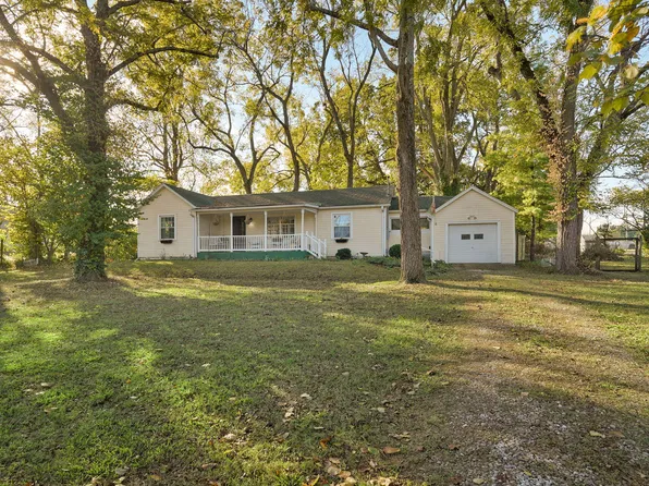 212 W Main Street, Walnut Grove, MO 65770