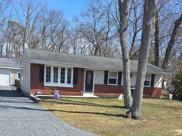 413 Virginia Dr, Browns Mills, NJ 08015