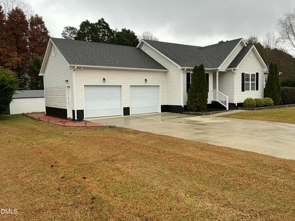 316 Grants Way, Four Oaks, NC 27524