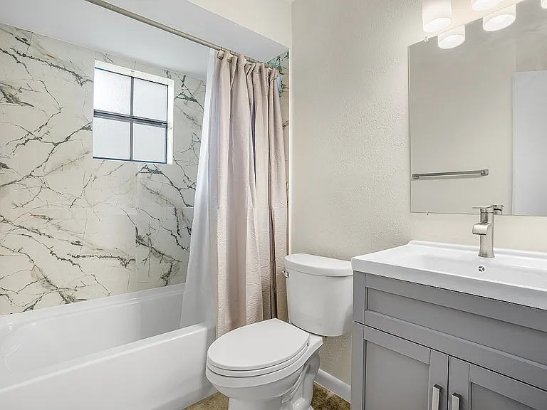 722 Carnival Ter — Photo 22
