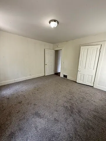 1006 Walnut St — Photo 3