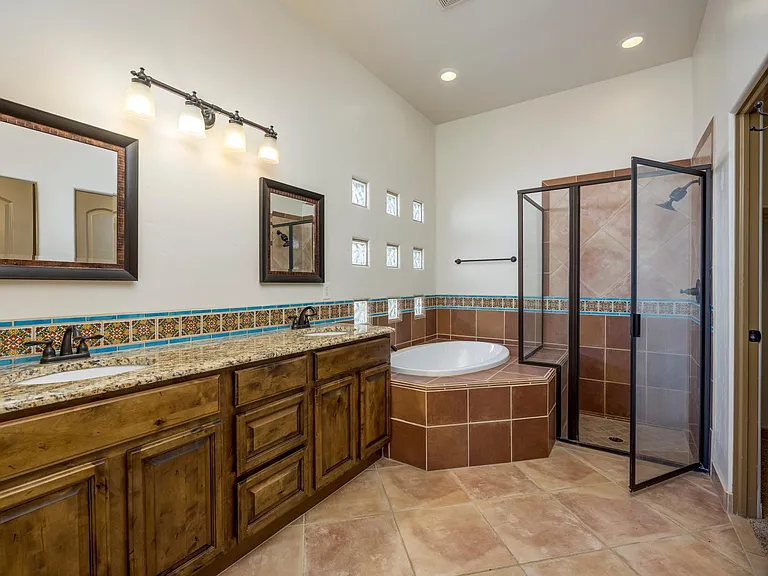 3685 Santa Marcella Ave — Photo 16