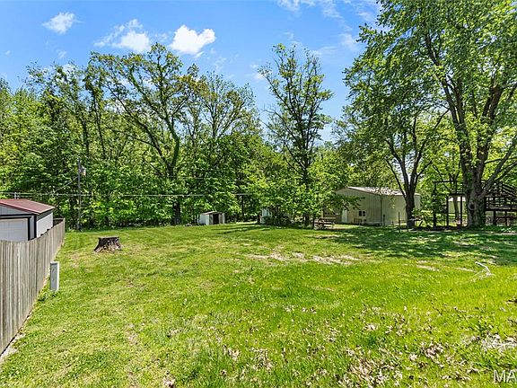 3rd image of 2548 Singing Hills Dr